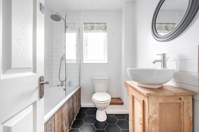 3 Bedroom End Of Terrace House For Sale In Barrington Road, Watchfield, Oxfordshire, SN6