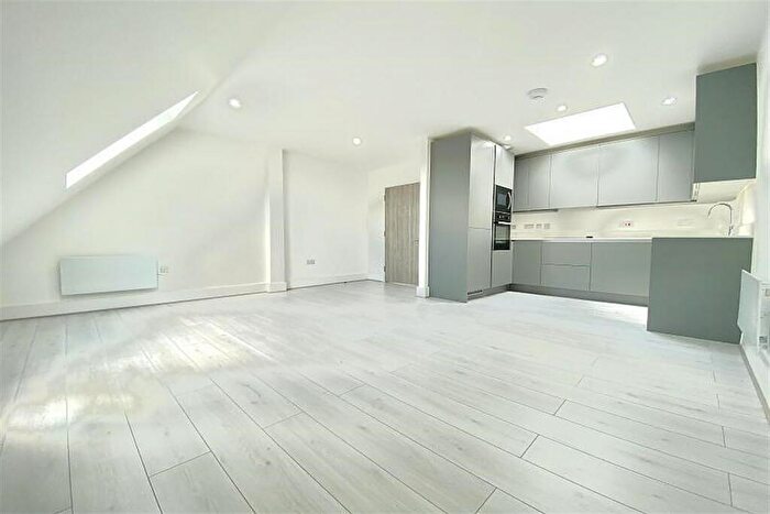 2 Bedroom Apartment To Rent In Cherry Tree House, Hornbeam Close, Stockport, SK2