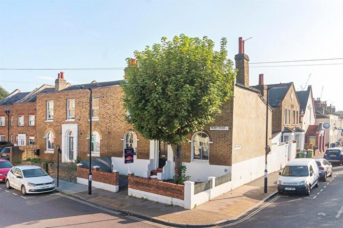 5 Bedroom End Of Terrace House To Rent In Friary Road, Peckham, SE15