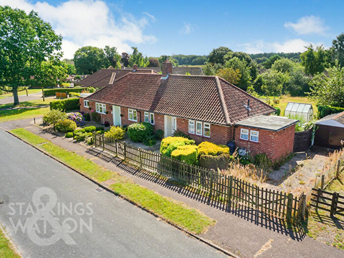 2 Bedroom Semi-Detached Bungalow For Sale In Farman Close, Salhouse, Norwich, NR13