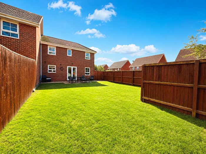 2 Bedroom Terraced House For Sale In Hawthorn Drive, Thornton, FY5