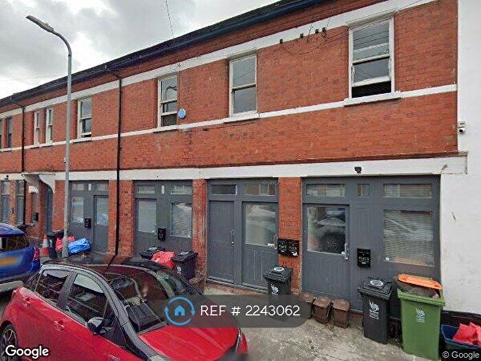 1 Bedroom Flat To Rent In Oxford House, Newport, NP20