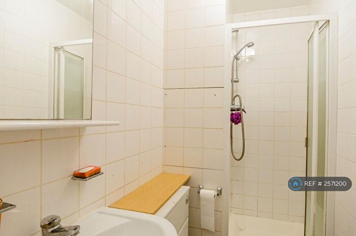 1 Bedroom Flat To Rent In Hornsey, London, N8