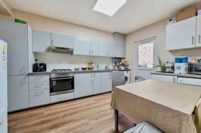 4 Bedroom Terraced House To Rent In Durham Rise, London, SE18