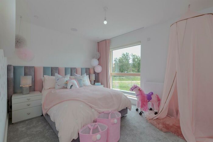 4 Bedroom Detached House For Sale In Otter Way, Hampton Water, Peterborough, PE7