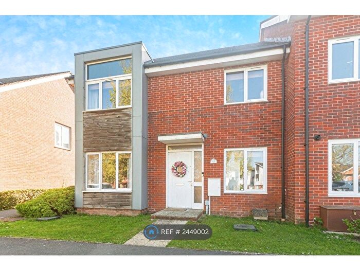 4 Bedroom End Of Terrace House To Rent In John Hunt Drive, Basingstoke, RG24