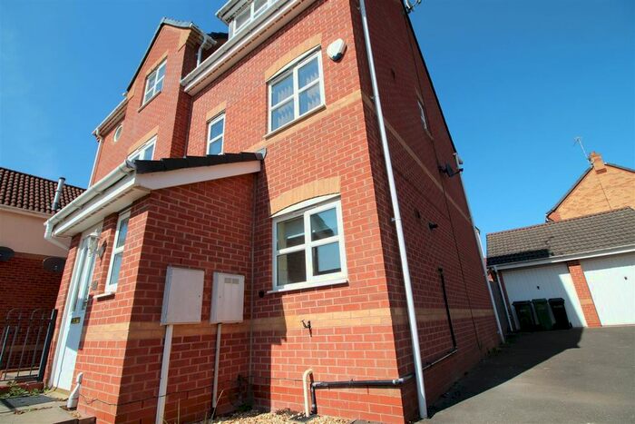 4 Bedroom Property To Rent In Pipistrelle Way, Oadby, Leicester, LE2