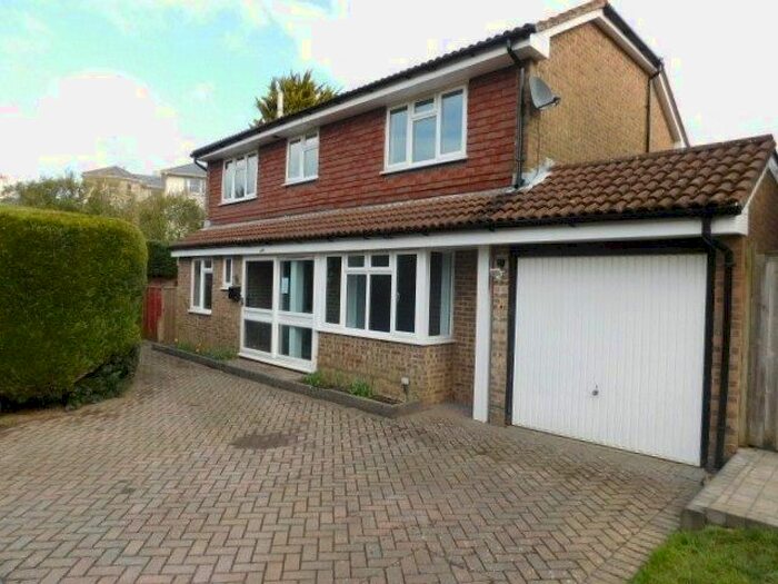 5 Bedroom Property To Rent In Park House Gardens, Southborough, Tunbridge Wells, TN4
