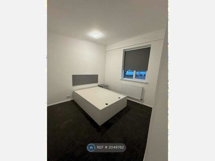 4 Bedroom Terraced House To Rent In Northdown Road, Hatfield, AL10