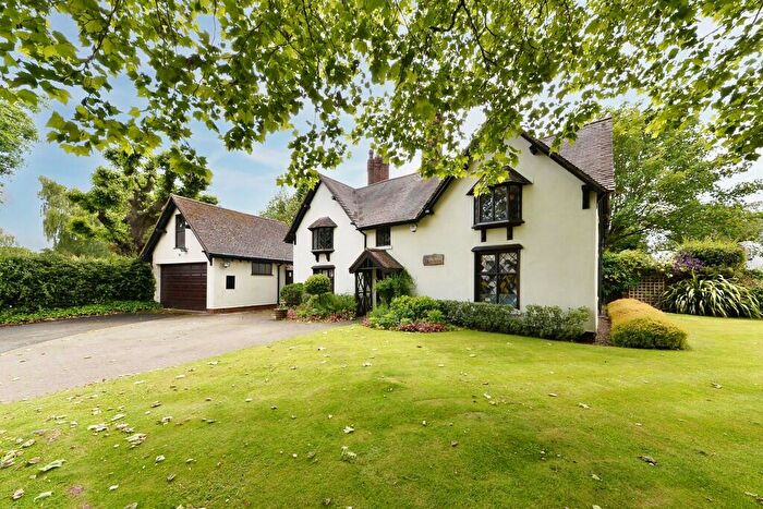 4 Bedroom Detached House To Rent In Carpenter Road, Edgbaston, Birmingham, B15