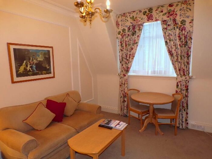 1 Bedroom Flat To Rent In Union Grove, First Floor, AB10