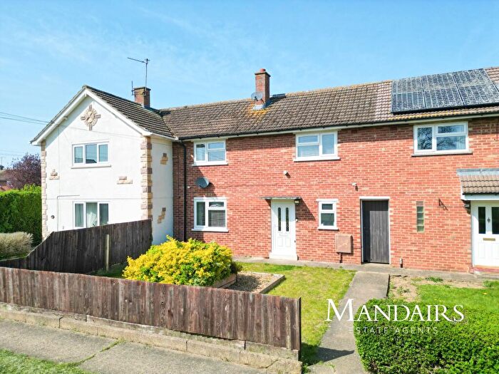 3 Bedroom Terraced House For Sale In Thistle Drive, Stanground, Peterborough, PE2