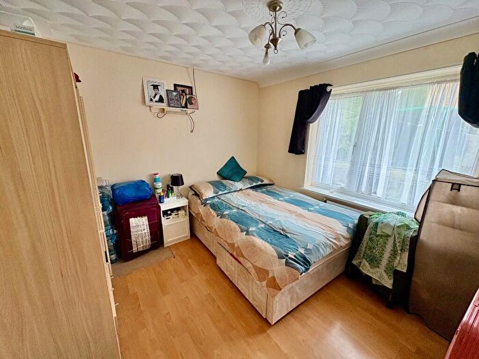 2 Bedroom Detached Bungalow For Sale In Benyon Grove, Peterborough, Cambridgeshire, PE2