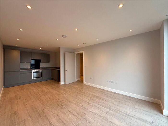 2 Bedroom Flat To Rent In Regent Plaza Block B, Oldfield Road, Salford, M5