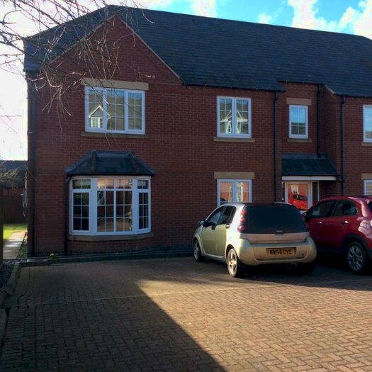 2 Bedroom Flat To Rent In Evesham Road, Astwood Bank, B96