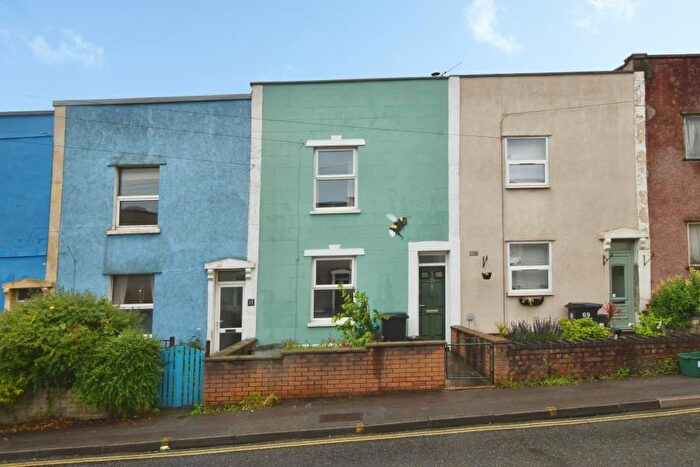 2 Bedroom Terraced House To Rent In St. Lukes Road - Totterdown, BS3