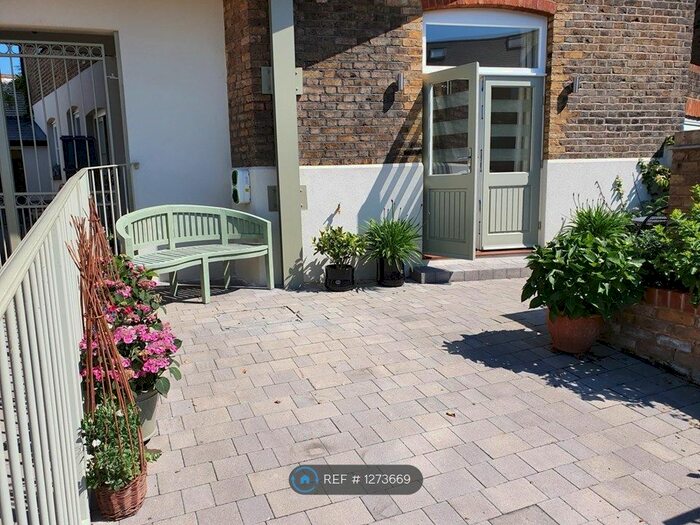 2 Bedroom Semi-Detached House To Rent In Plevna Road, Hampton TW12