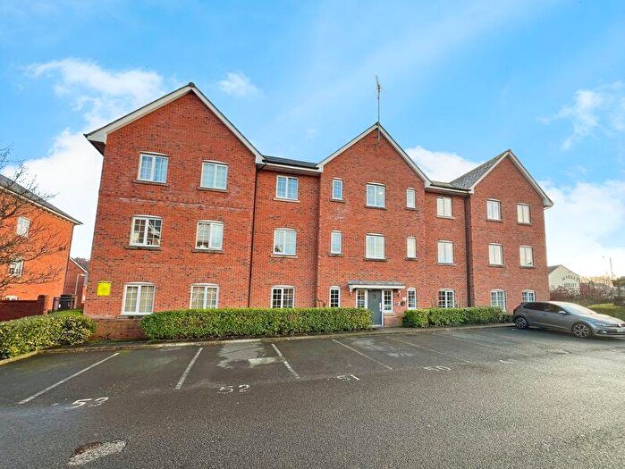 2 Bedroom Apartment For Sale In Douglas Chase, Radcliffe, M26