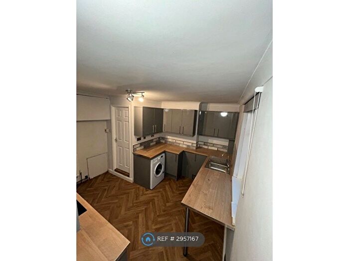 3 Bedroom End Of Terrace House To Rent In Sydney Road, Sheffield, S6