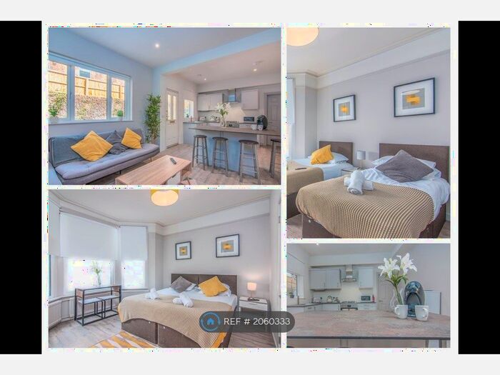 3 Bedroom Flat To Rent In Priory Road, High Wycombe, HP13