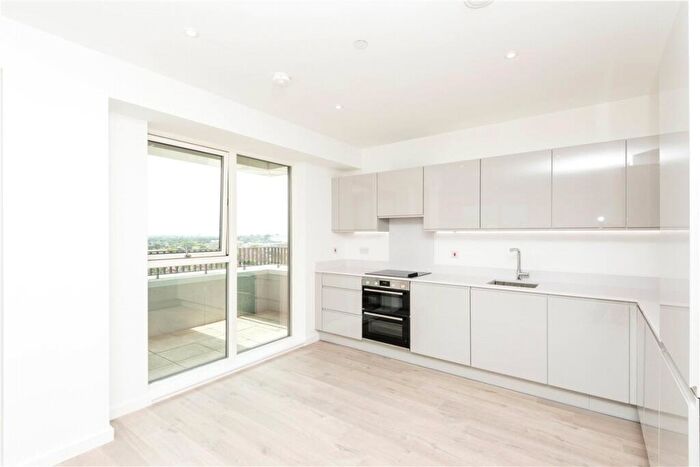 3 Bedroom Apartment To Rent In Heartwell Avenue, London, E16