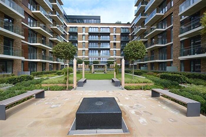 3 Bedroom Apartment For Sale In Compton House, Victory Parade, London, SE18