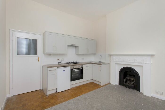 1 Bedroom Flat To Rent In Overstone Road, London, W6