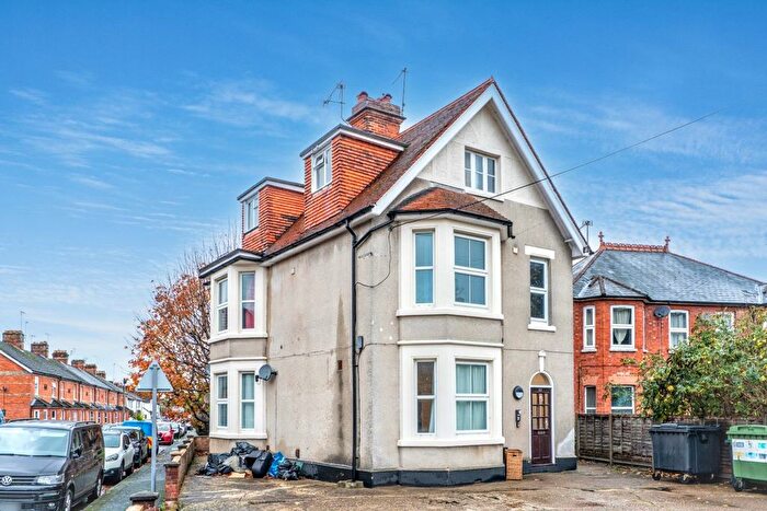 2 Bedroom Flat For Sale In Flat Frimley Road, Camberley, Surrey, GU15