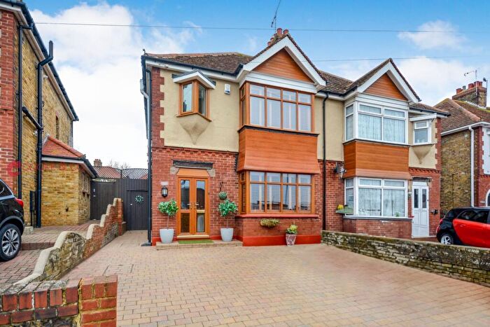 3 Bedroom Semi Detached House For Sale In Park Road, Ramsgate, CT11