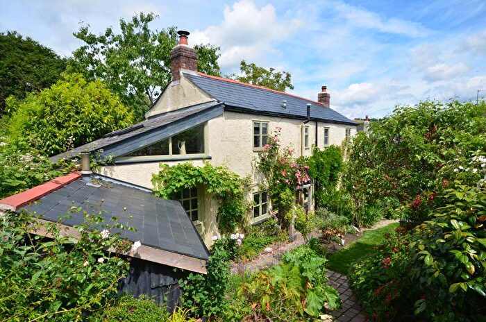 2 Bedroom Cottage For Sale In Fewings Cottage, Christow, Devon, EX6