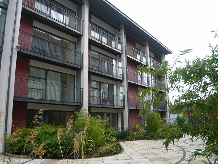 1 Bedroom Flat To Rent In Station Court, Burton-On-Trent, Staffordshire, DE14