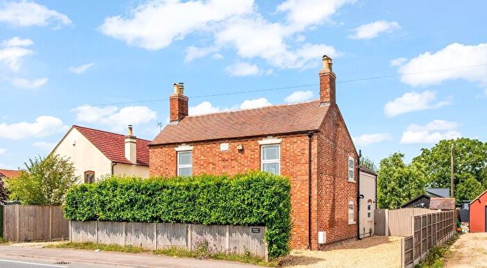 4 Bedroom Detached House For Sale In Bristol Road, Cambridge, Gloucester, GL2