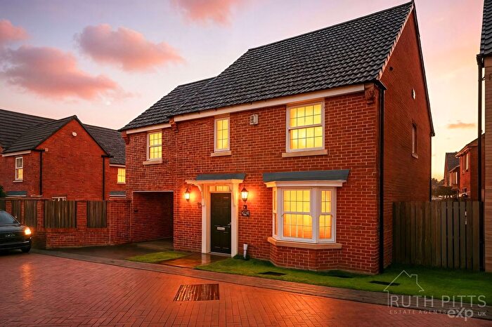 4 Bedroom Detached House For Sale In Sorrel Court, Pontefract, WF8