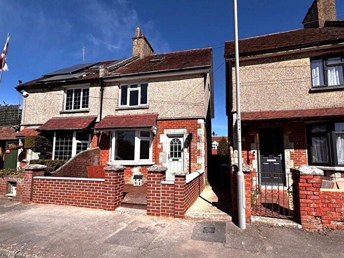 4 Bedroom Semi-Detached House To Rent In Ancaster Road, Swanage, BH19