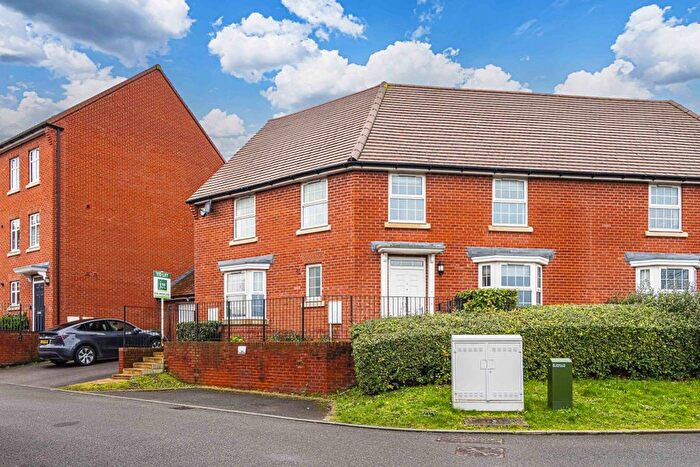 4 Bedroom Property To Rent In Rossway Drive, Bushey, WD23