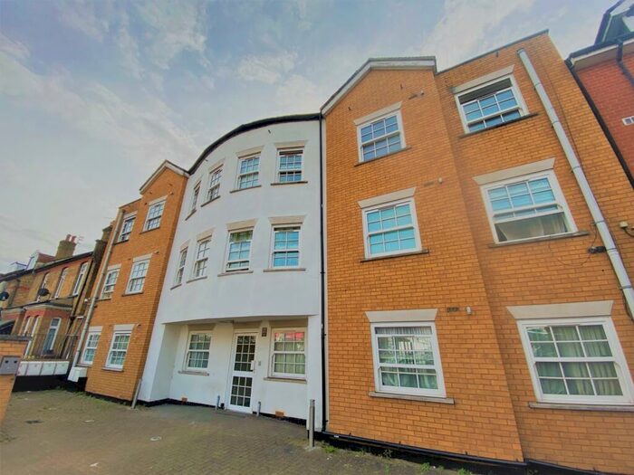 2 Bedroom Flat To Rent In Botwell Court, Headstone Road, Harrow, HA1