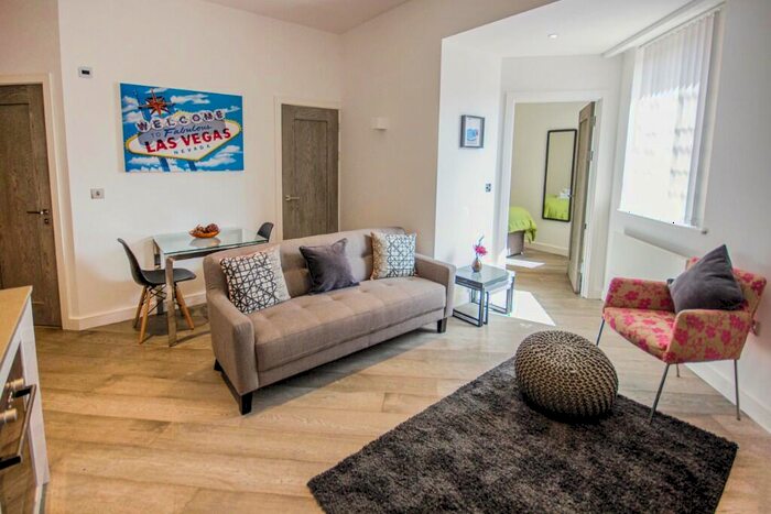 1 Bedroom Serviced Apartments To Rent In Wellington Street, Slough, Berkshire, SL1