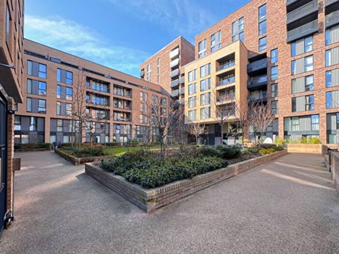 1 Bedroom Flat For Sale In Summerstown, Summerstown, London, SW17