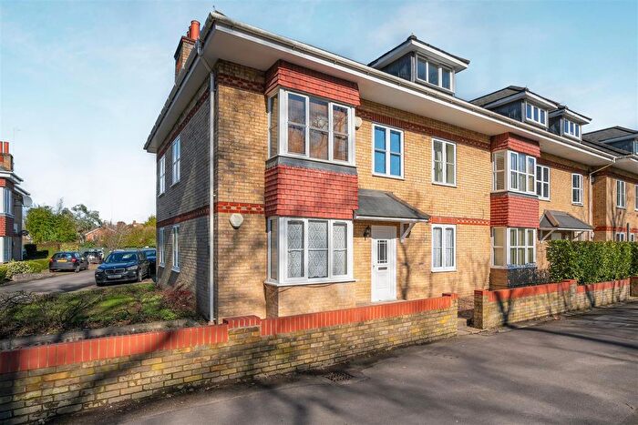 1 Bedroom Flat For Sale In Woodmill Court, Ascot, SL5