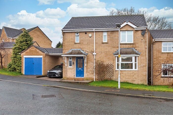 3 Bedroom Detached House For Sale In Printers Fold, Burnley, BB12