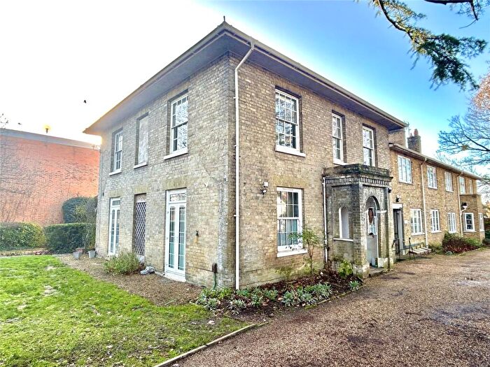 2 Bedroom Flat To Rent In Anglesea Road, Southampton, Hampshire, SO15