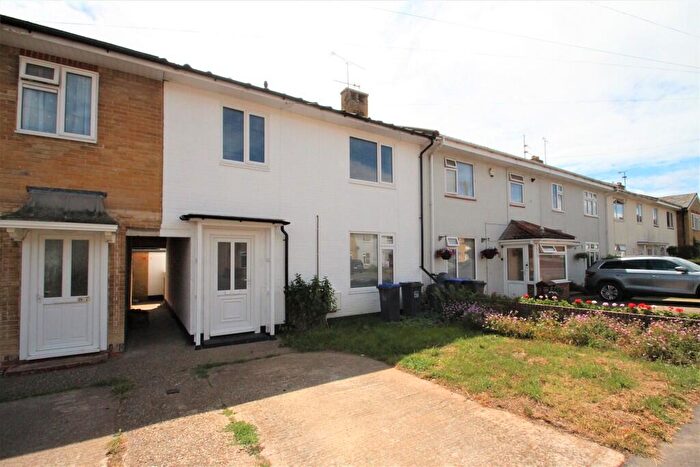 3 Bedroom Terraced House To Rent In Barrington Road, Goring-by-sea, BN12