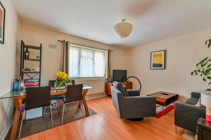 2 Bedroom Flat To Rent In Studley Road, Stockwell, Stockwell, London, SW4