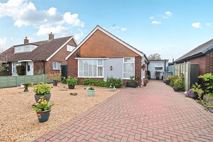 2 Bedroom Detached Bungalow For Sale In House Farm Road, Alverstoke, Gosport, PO12