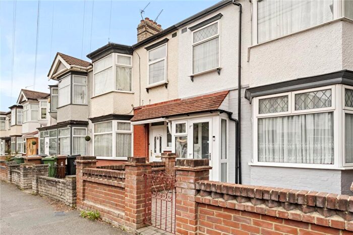 3 Bedroom Terraced House For Sale In Forest View Road, Walthamstow, London, E17