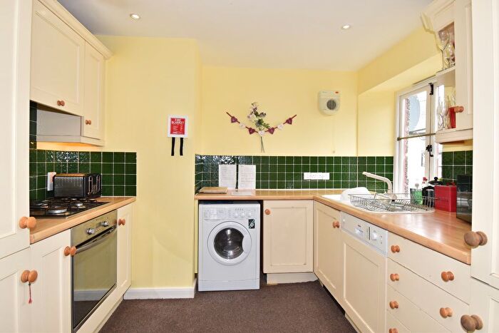 3 Bedroom Flat To Rent In Daniels Sail Loft, Harbour Village, Penryn, TR10