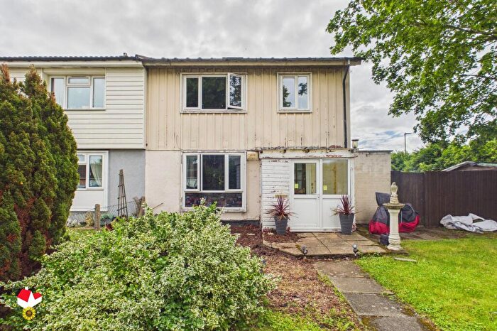 3 Bedroom Semi Detached House For Sale In Fretherne Road, Tuffley, Gloucester, GL4