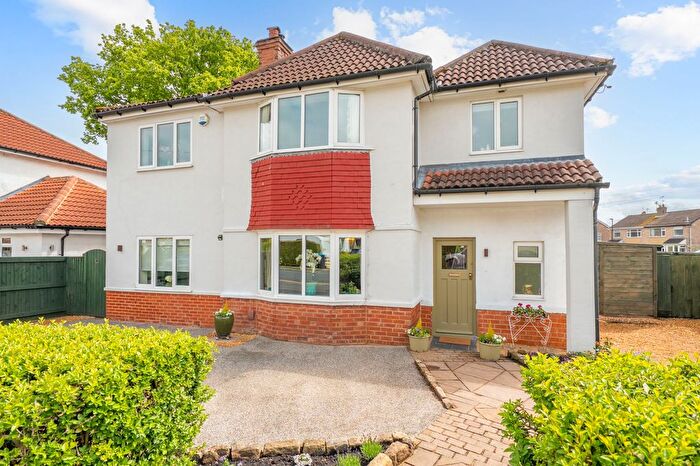 4 Bedroom Detached House For Sale In Wayside Crescent, Harrogate, HG2