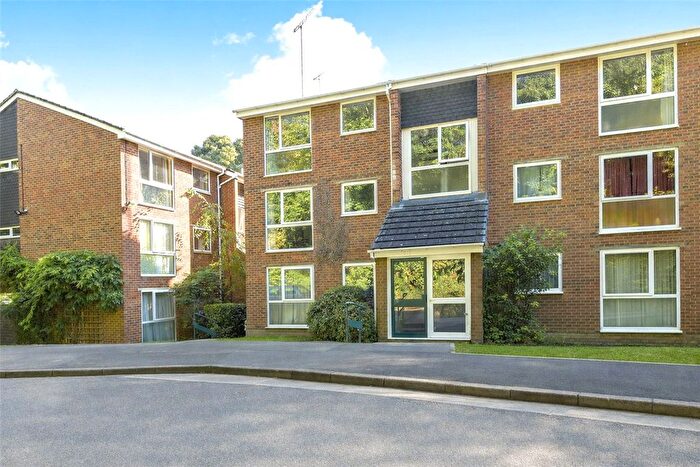 2 Bedroom Flat For Sale In Josephine Court, Southcote Road, Reading, Berkshire, RG30
