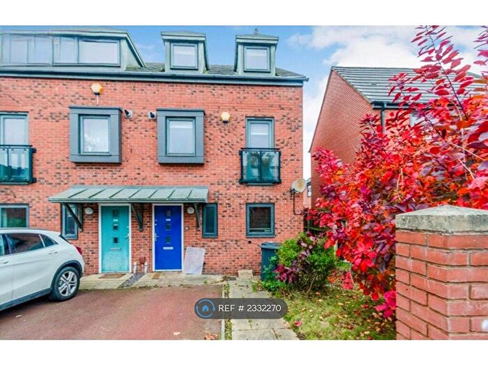 3 Bedroom Semi-Detached House To Rent In Othello Road, Wolverhampton, WV10